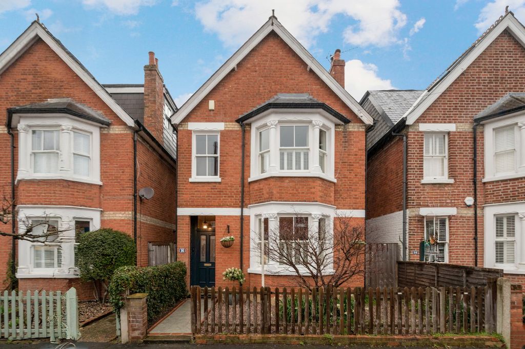 Property photo 2 of 25