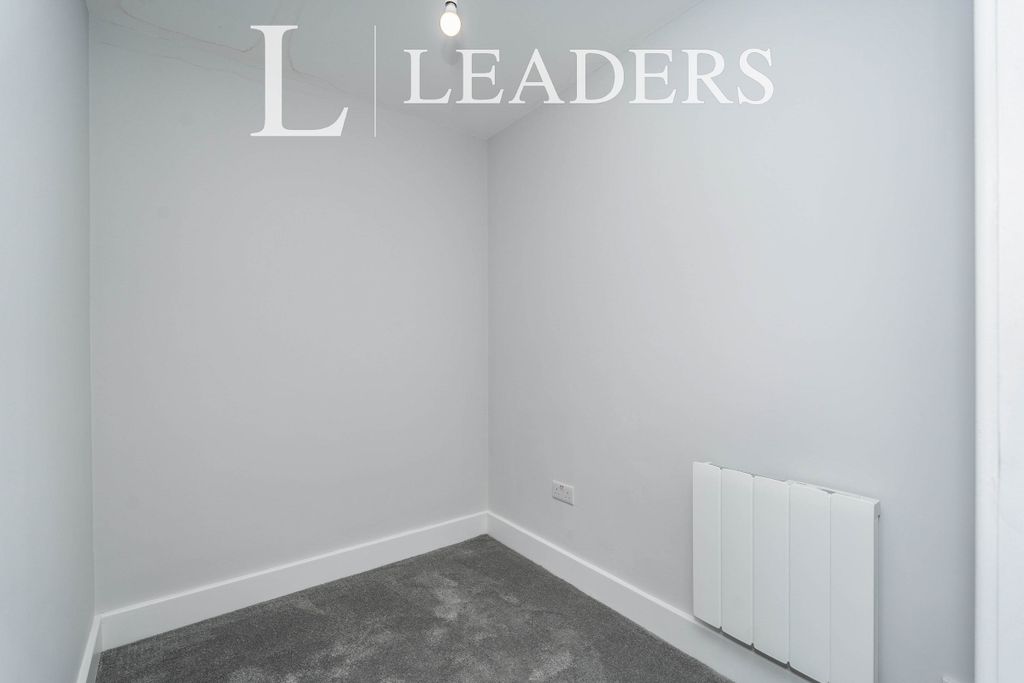Property photo 1 of 5 1