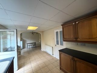 Property photo 2 of 8 Image