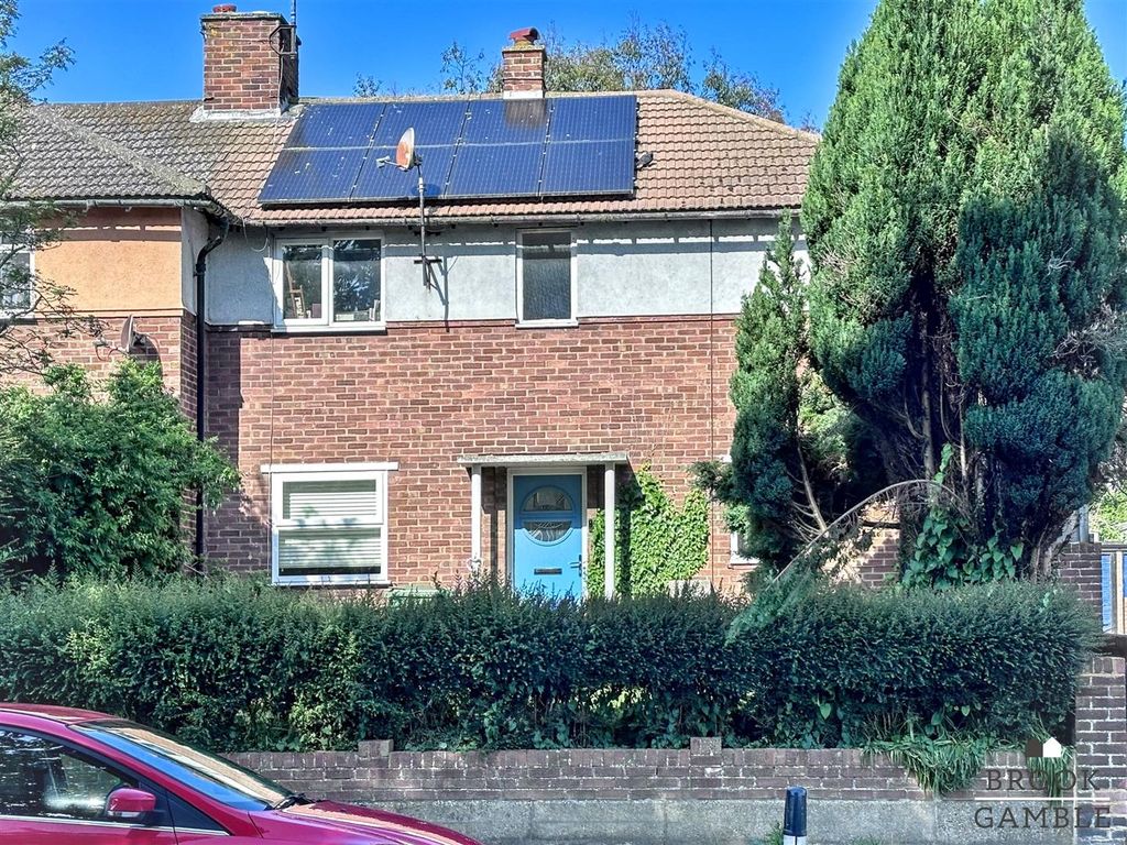 Property photo 1 of 13 01323 438506