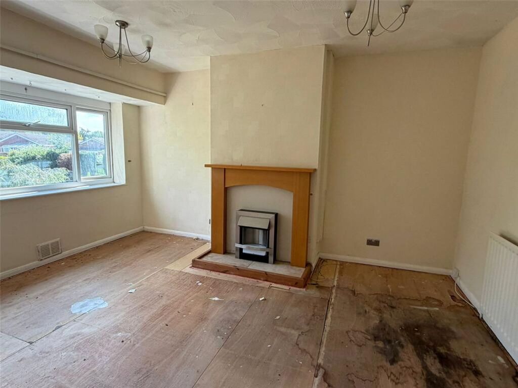 Property photo 3 of 8