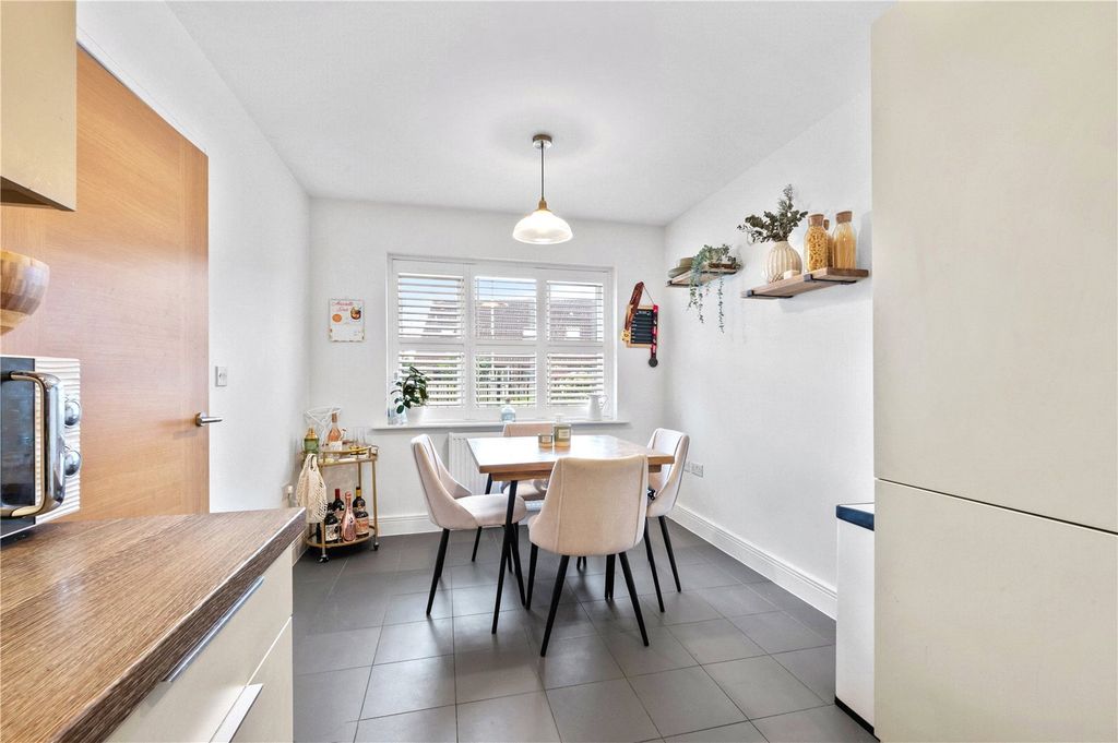 Property photo 2 of 15 Picture No. 18