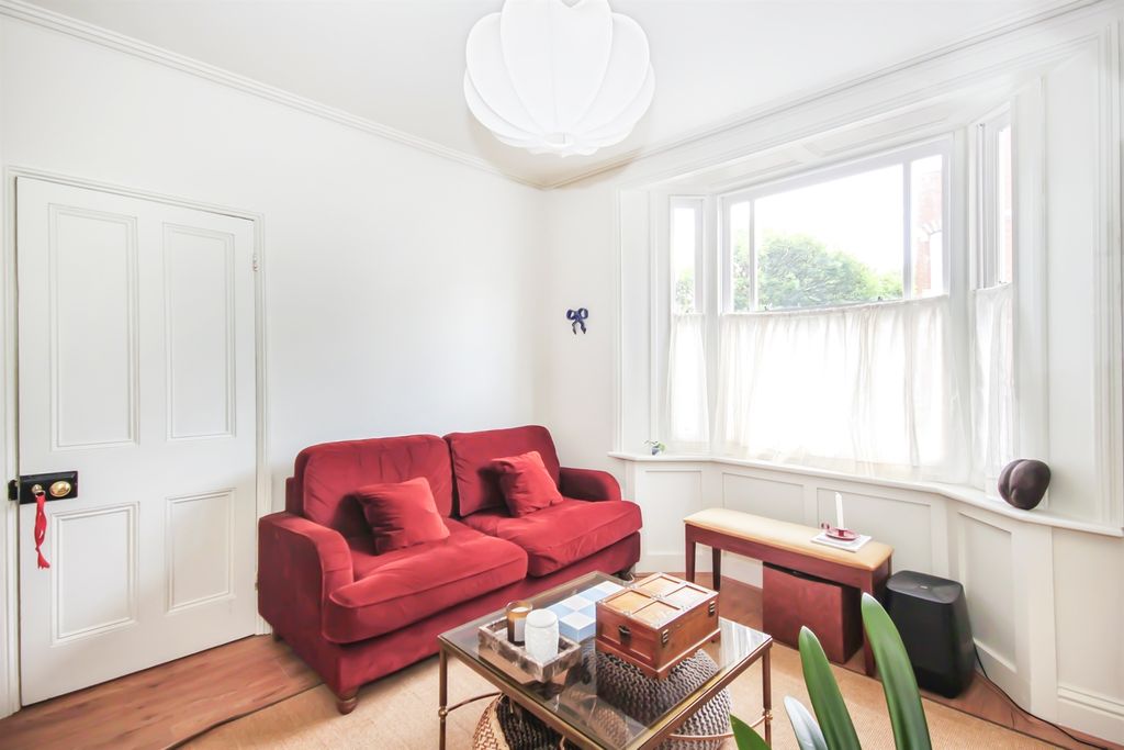 Property photo 3 of 16