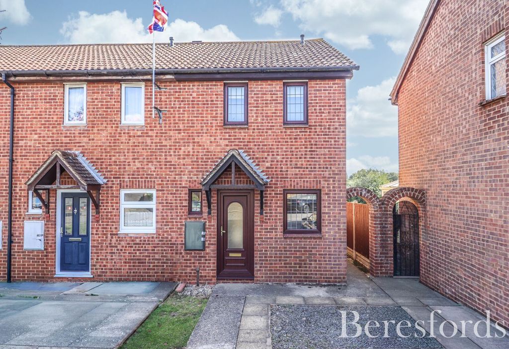 Property photo 1 of 8 Front