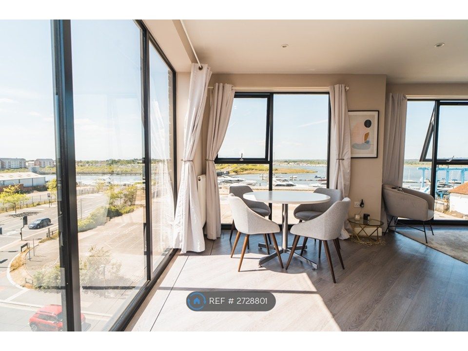 Property photo 2 of 24