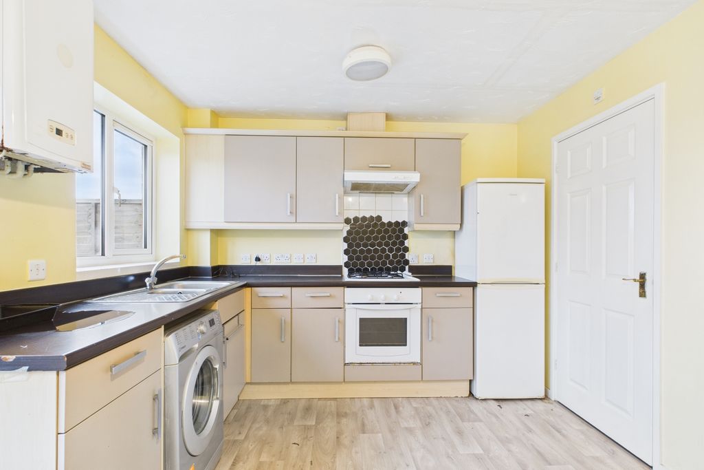 Property photo 3 of 14