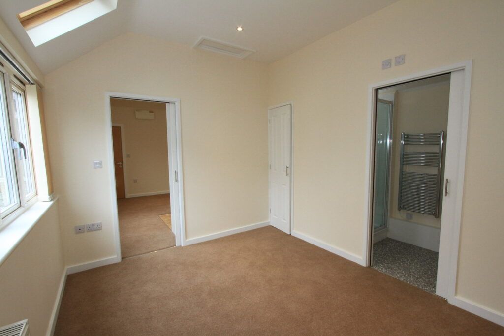 Property photo 2 of 5