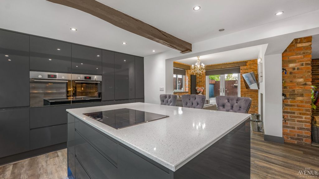 Property photo 3 of 55 4815206