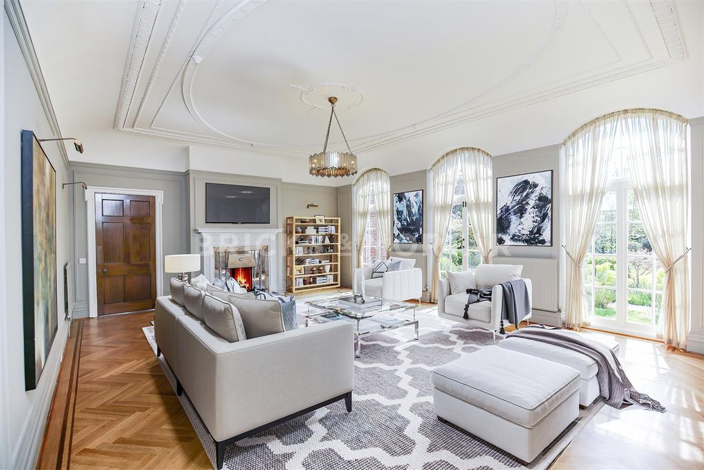 Property photo 2 of 25 Img_3283_Final-Sharp.Jpg