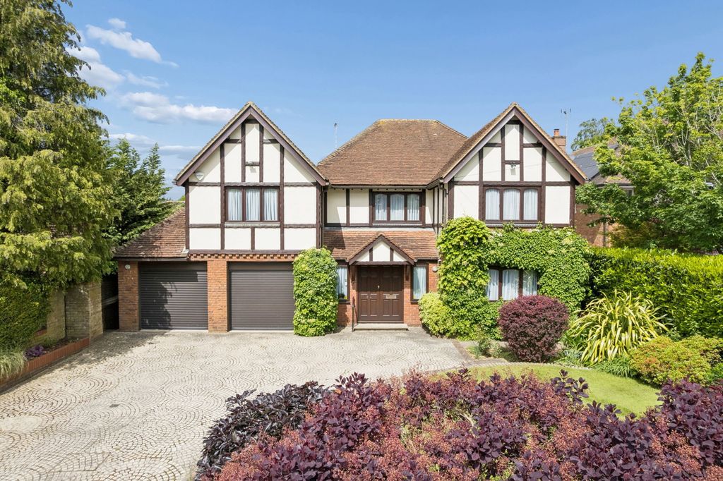 Property photo 1 of 22