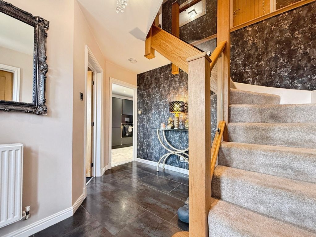 Property photo 3 of 35 4529666
