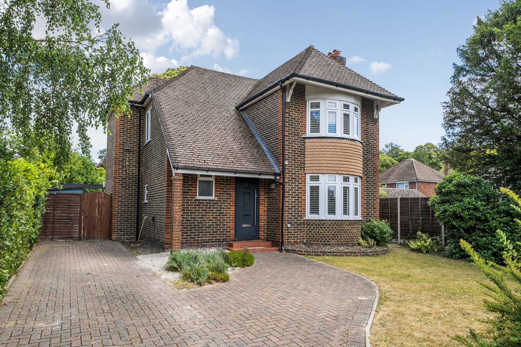 Property photo 1 of 18