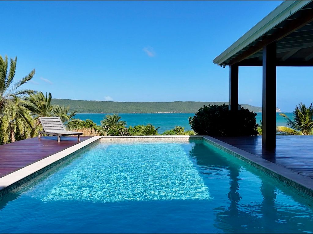 Property photo 1 of 41