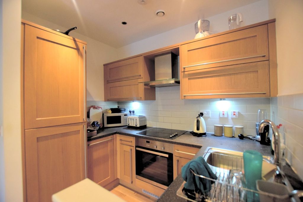 Property photo 3 of 5 Kitchen
