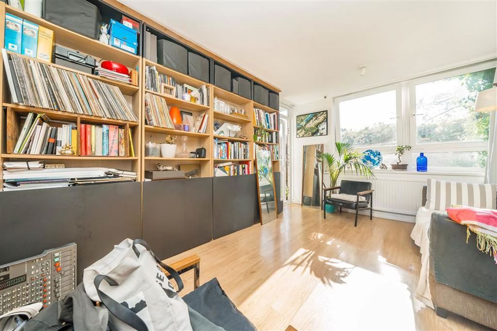 Property photo 3 of 9