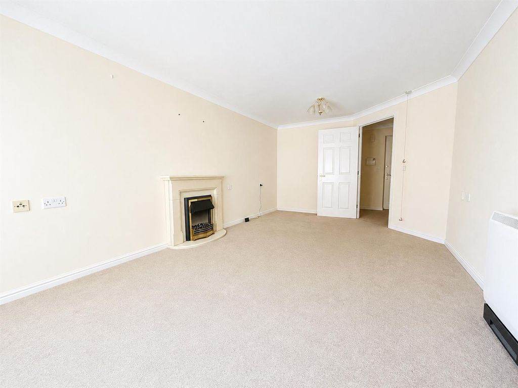 Property photo 2 of 6 083360D0-C94A-414F-9533-0353F749E867.Png