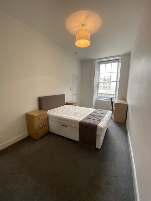 4 bed flat to rentNethergate, Dundee DD1 photo 4