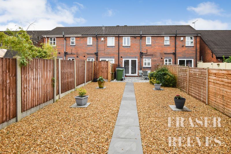 Property photo 3 of 5 Large Garden