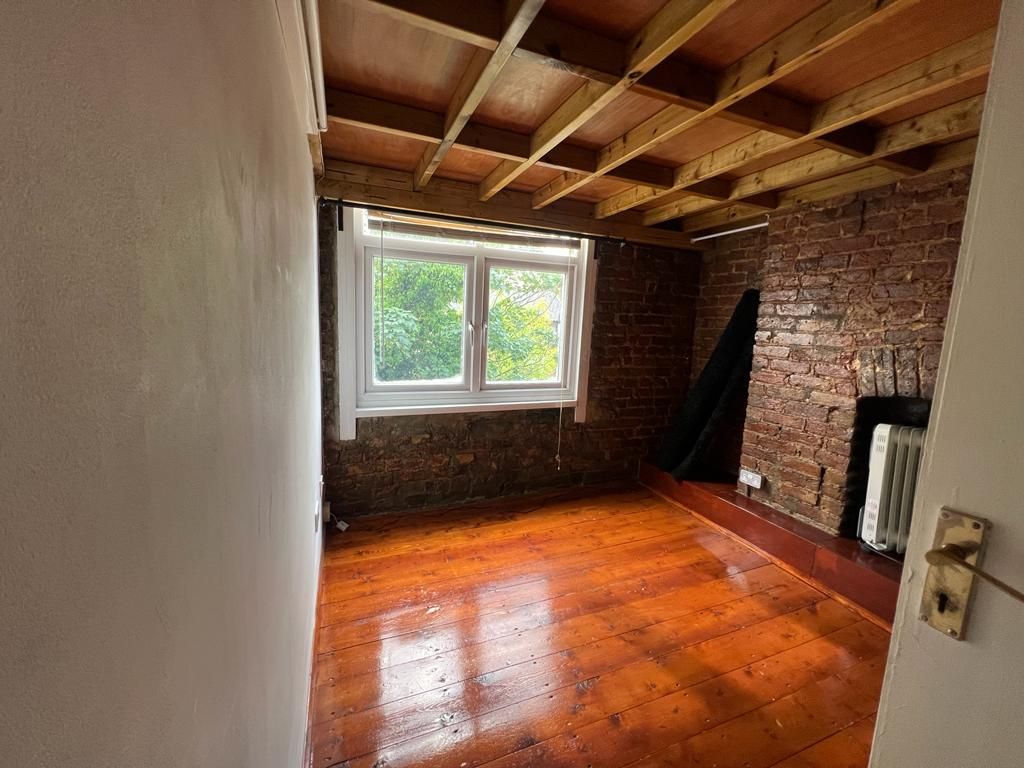 Property photo 2 of 3