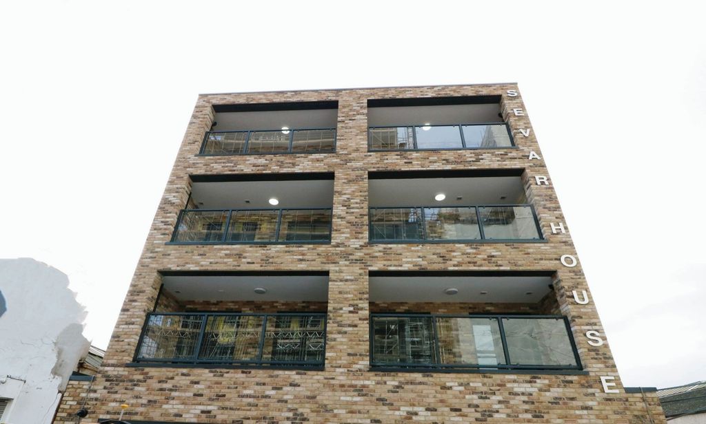 Property photo 1 of 19 Front