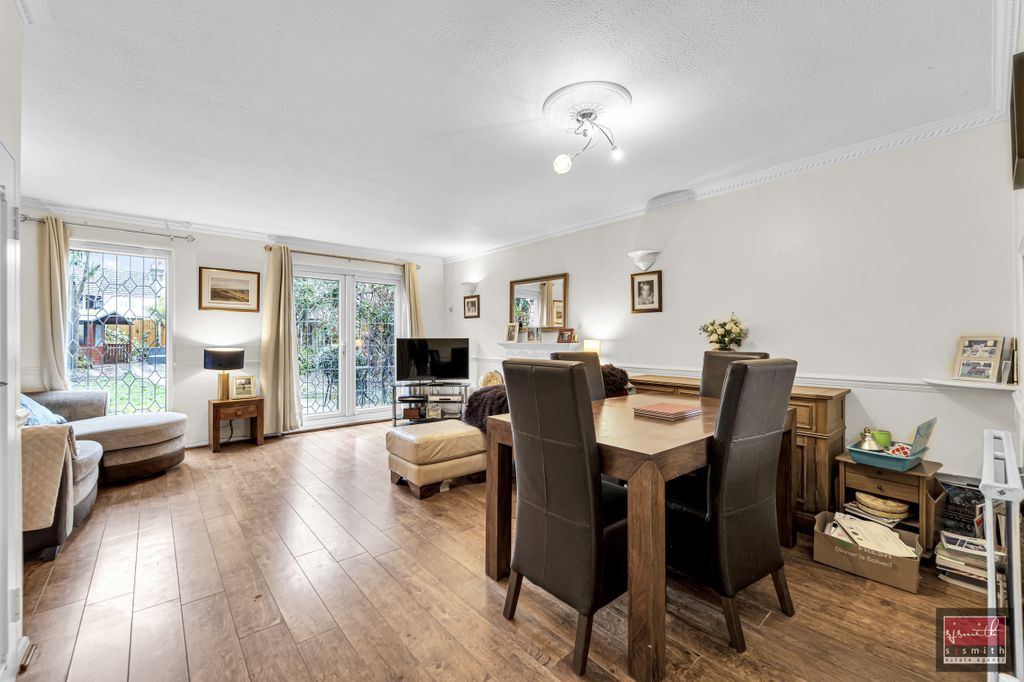 Property photo 2 of 15 Dsc06038