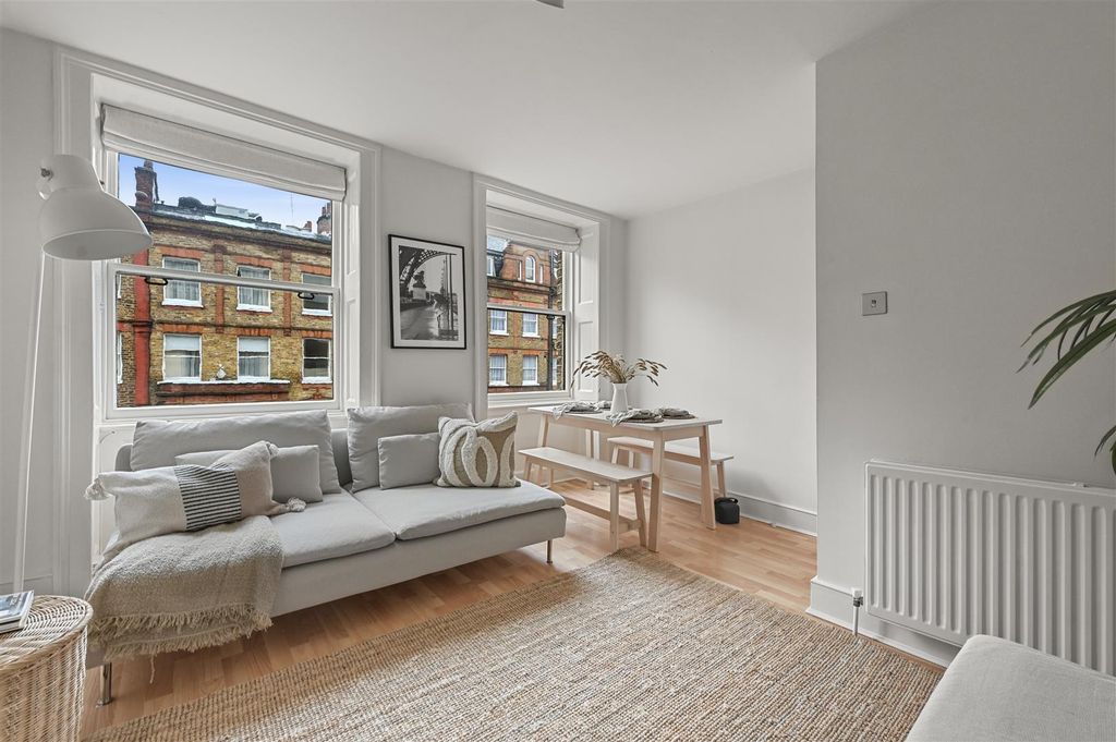 Property photo 1 of 12 3
