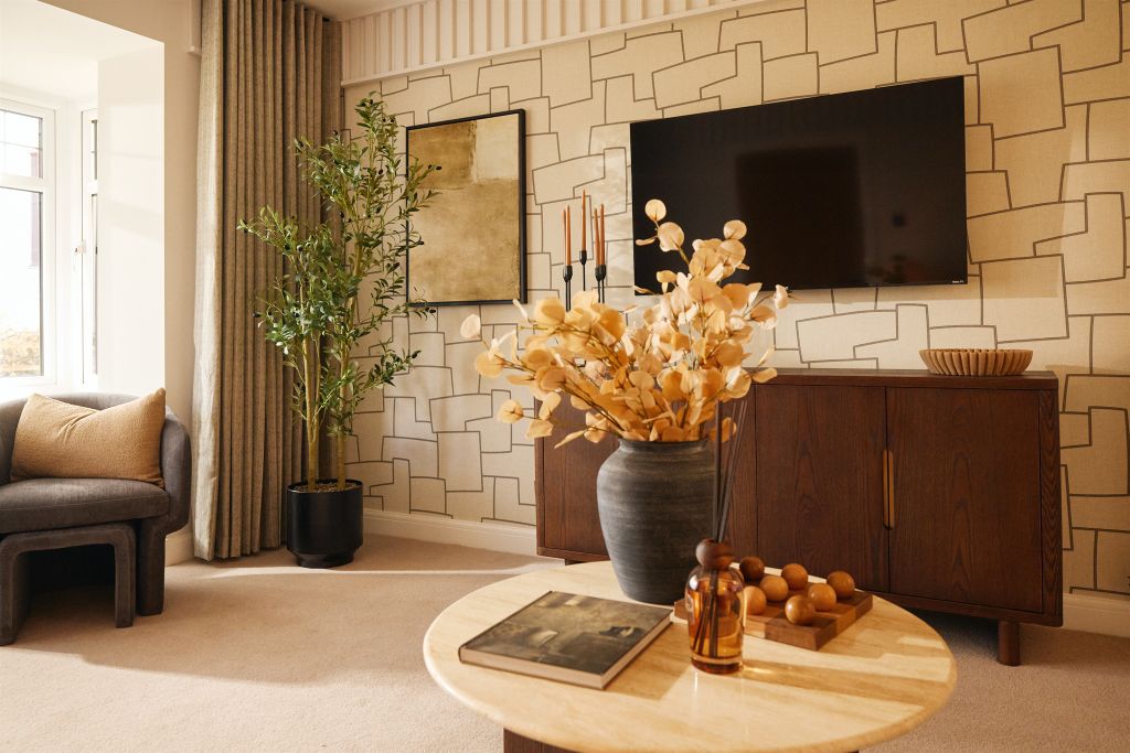 Property photo 2 of 5