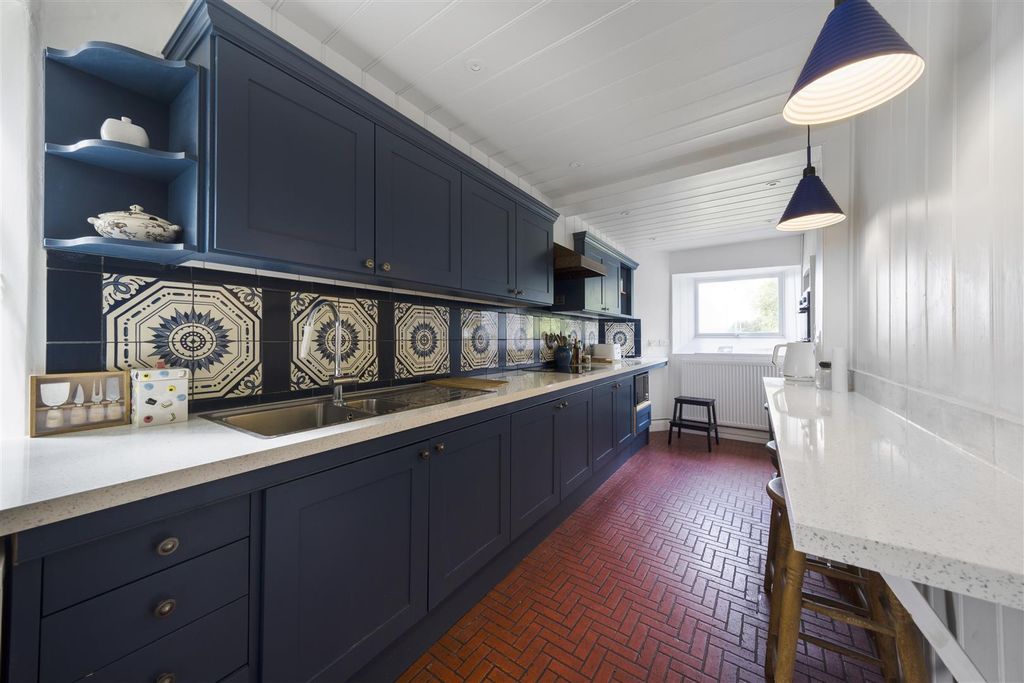 Property photo 3 of 41 1135205 (5).Jpg