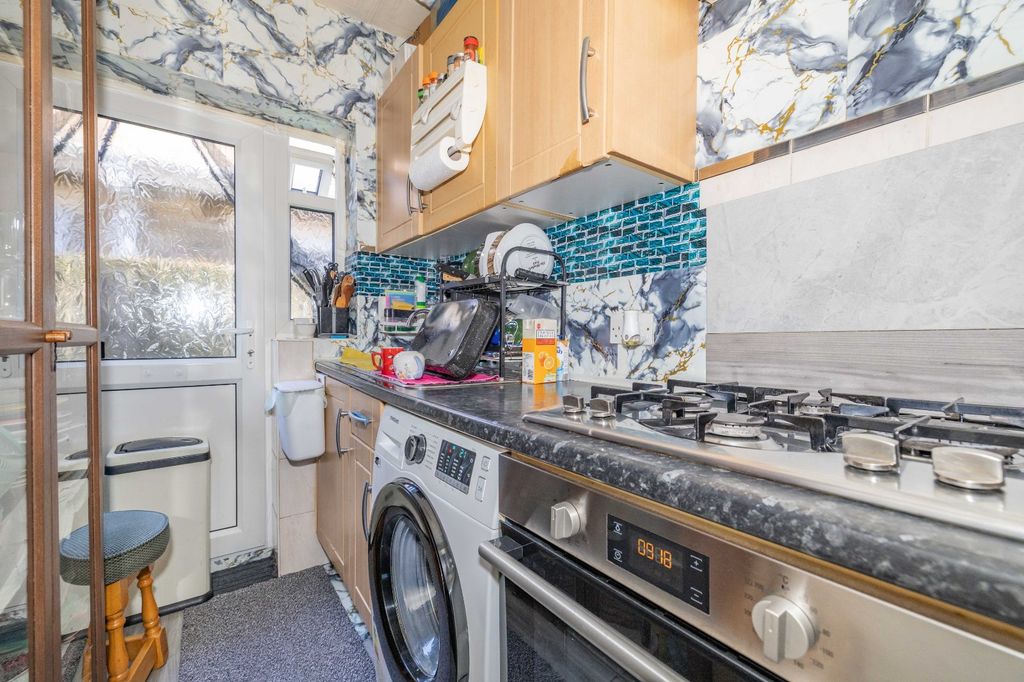 Property photo 3 of 10 Picture 3