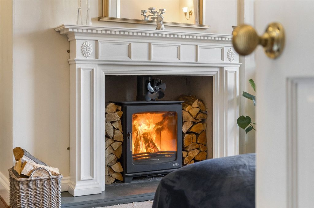 Property photo 3 of 20 Log Burner