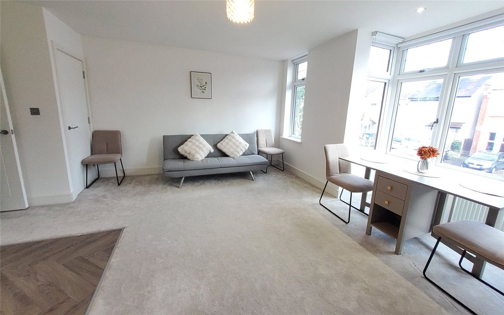 Property photo 2 of 9 Picture No. 15