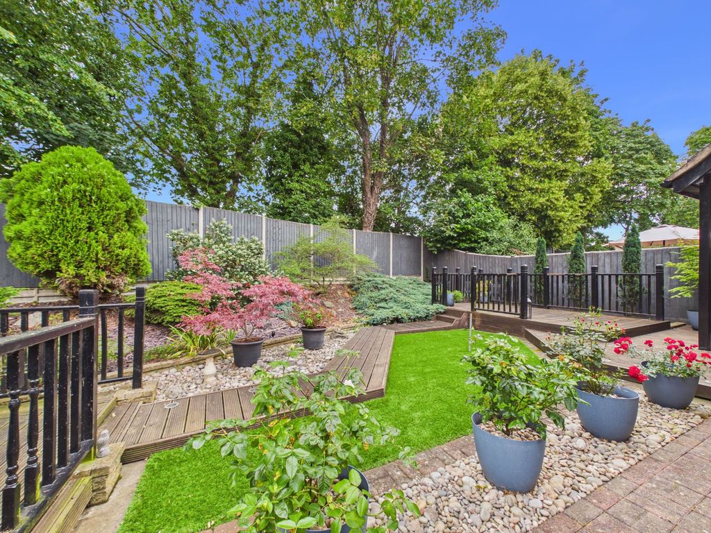 Property photo 2 of 22