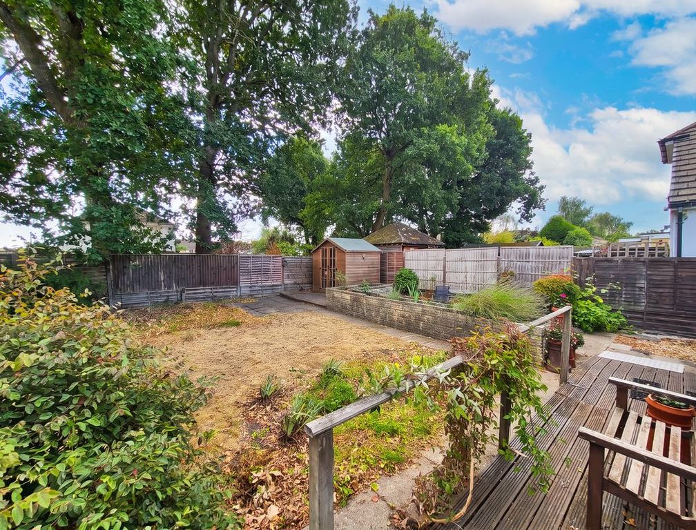 Property photo 2 of 20