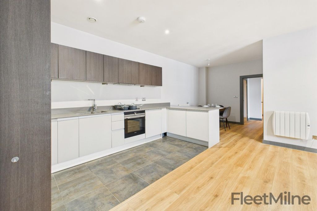 Property photo 2 of 20 Kitchen