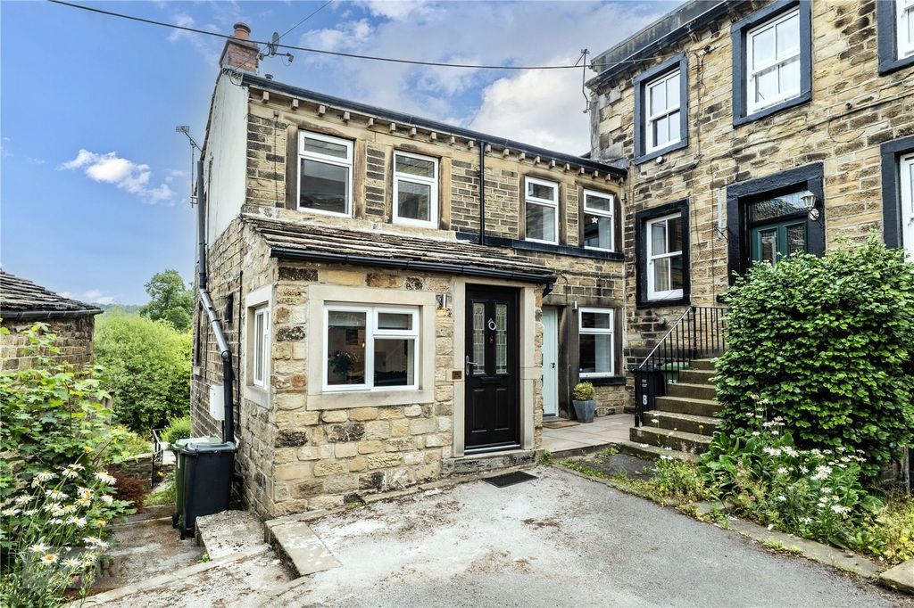 Property photo 1 of 18 Front