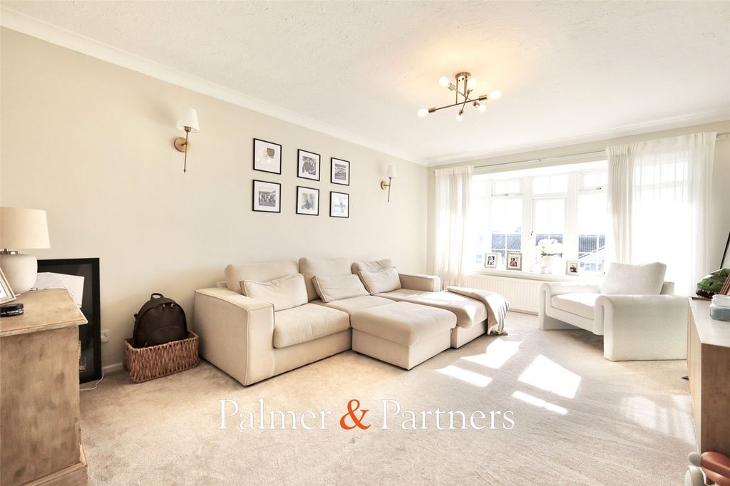 Property photo 3 of 8 Picture No. 26