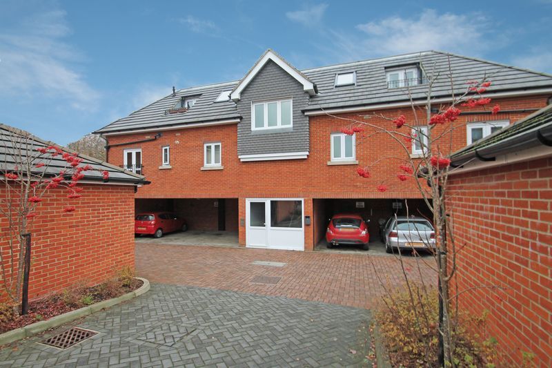 Property photo 1 of 6 Photo 7