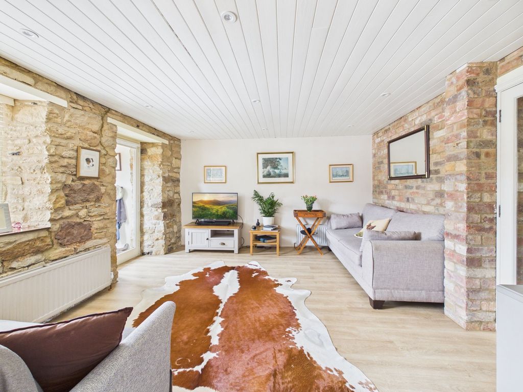 Property photo 3 of 26