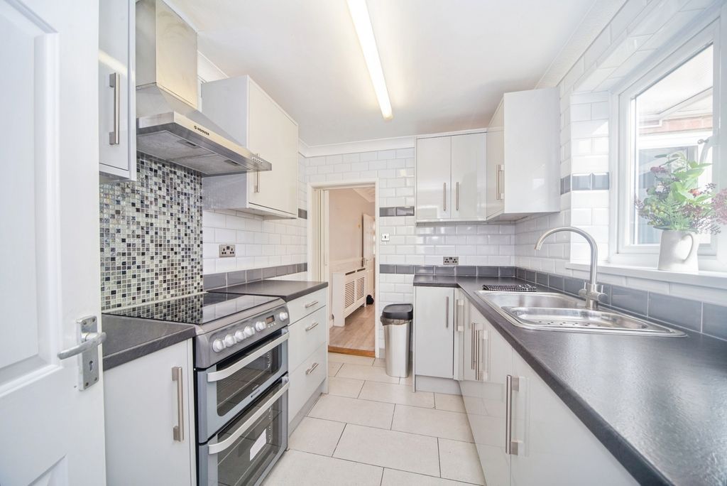 Property photo 2 of 13 Pbox-Img.Jpg