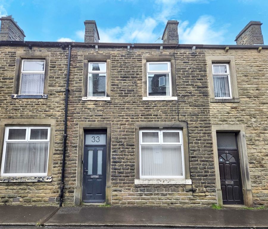 Property photo 1 of 18