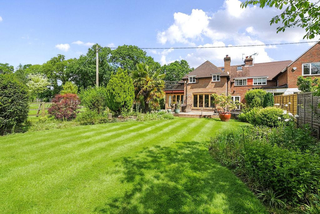 Property photo 1 of 27 Picture No. 09