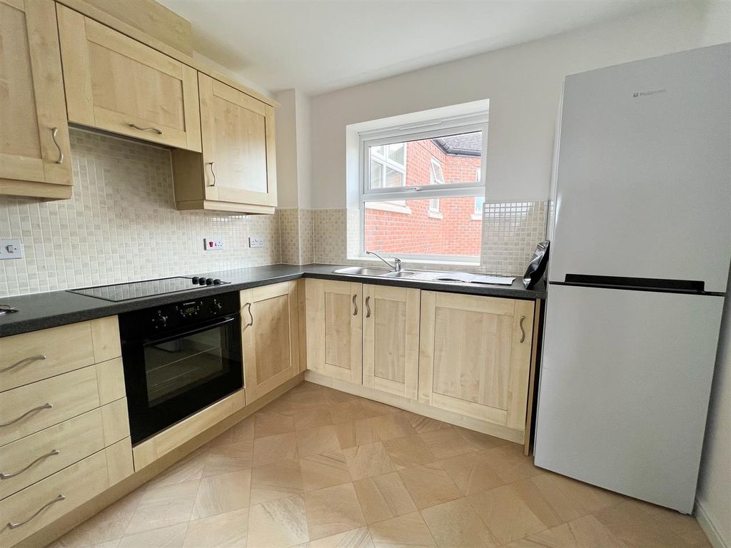 Property photo 3 of 7