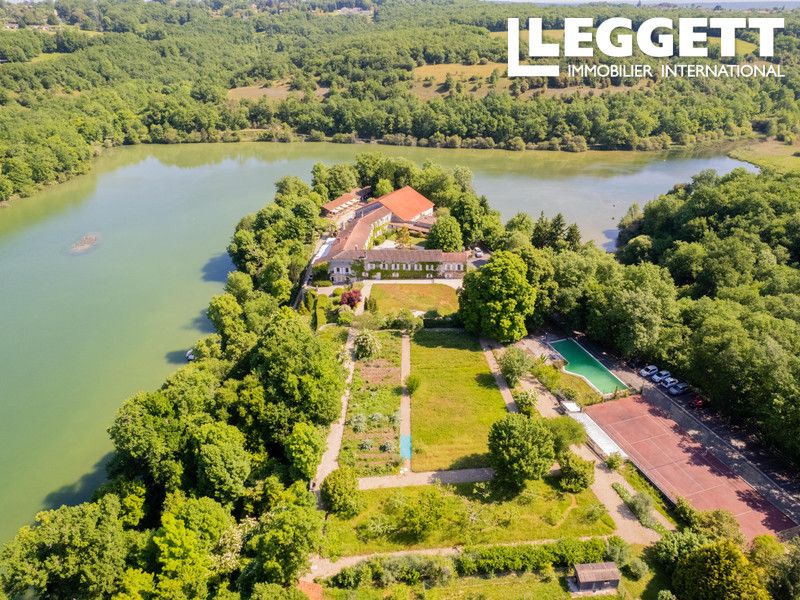 Property photo 1 of 10