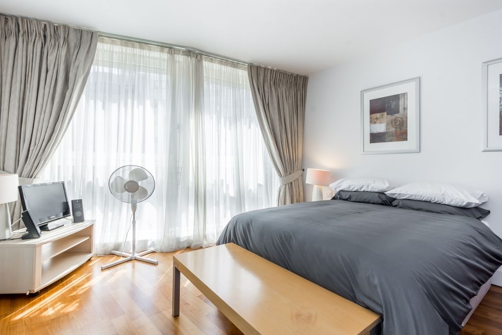 Property photo 2 of 11 Reception Room