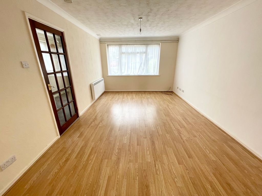 Property photo 2 of 17 27 The Haven Lounge