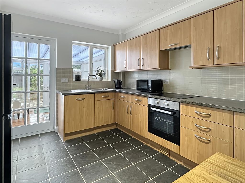 Property photo 2 of 17 Img (9).Jpg