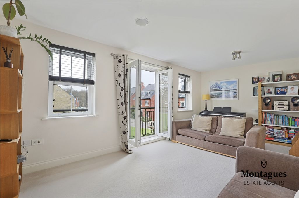 Property photo 3 of 29 Photo 15