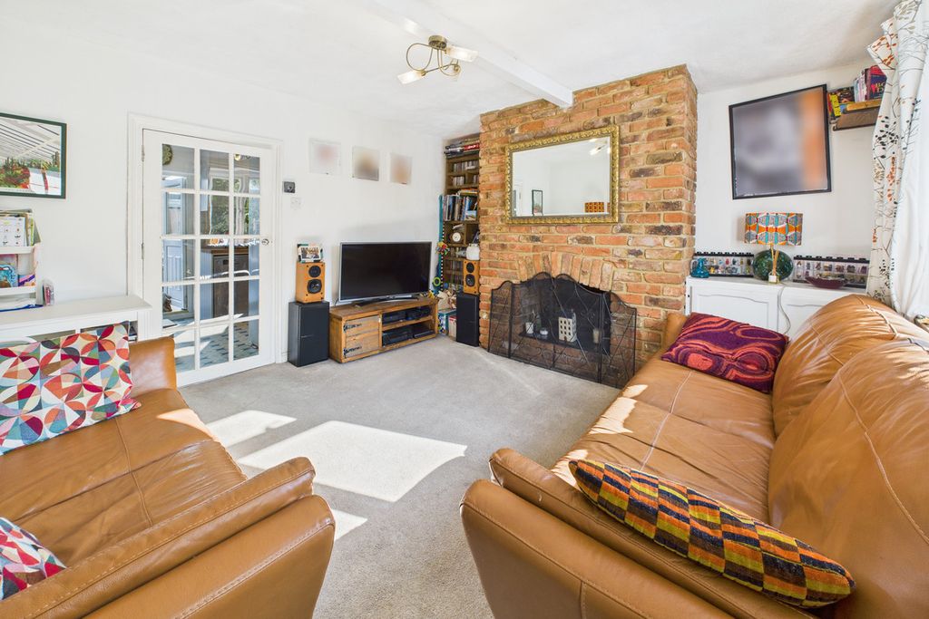 Property photo 2 of 19