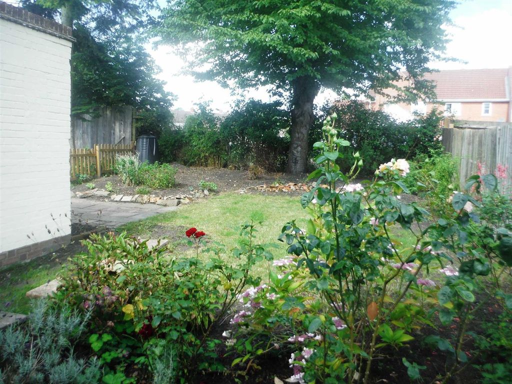 Property photo 2 of 7