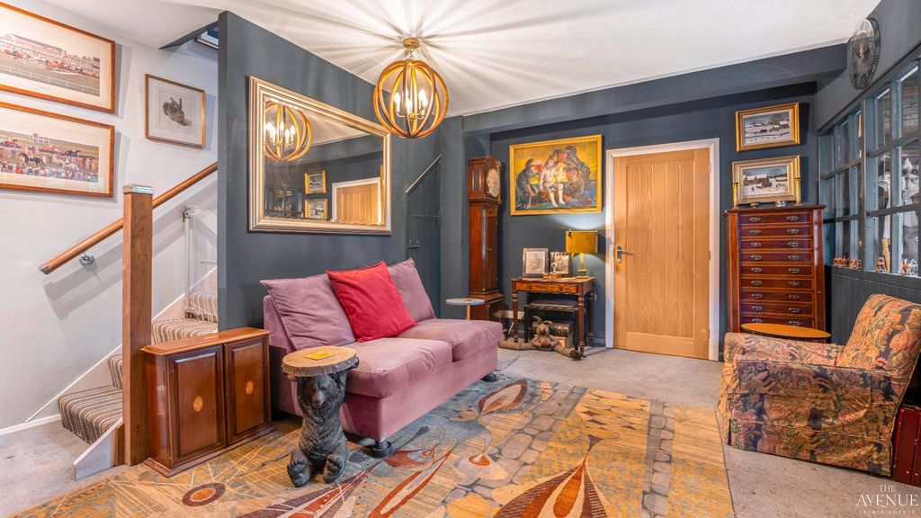 Property photo 3 of 32 4989275